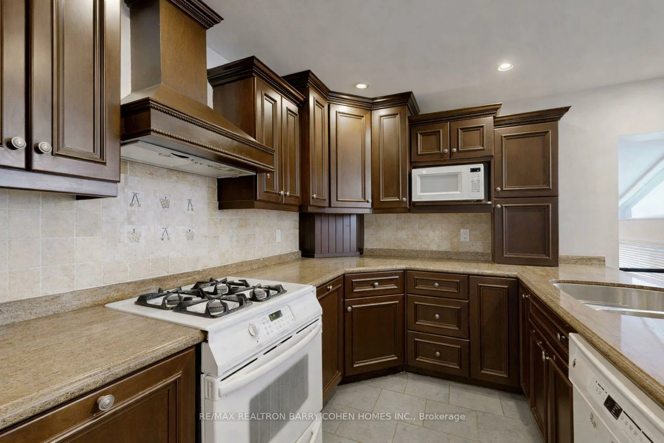 195, Rumble, Mill Pond, Richmond Hill