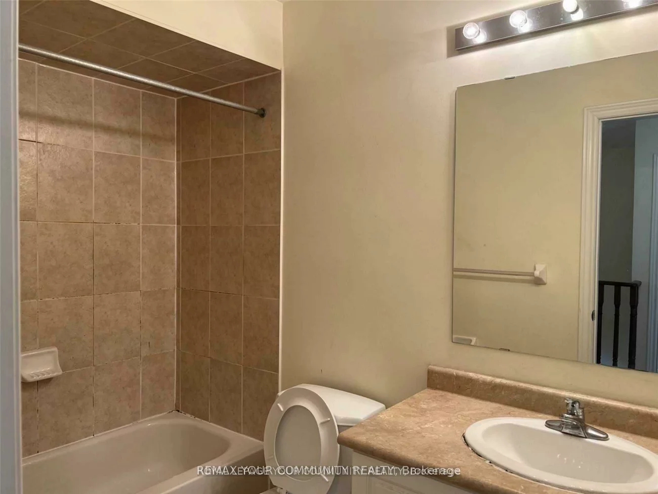 119, Amulet, Rouge Woods, Richmond Hill