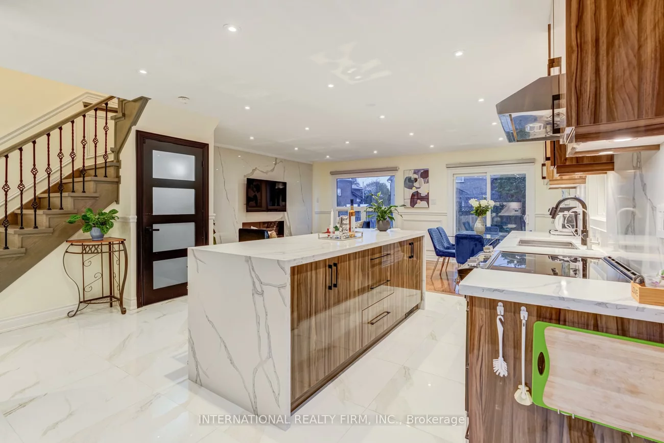 11, Belvedere, Crosby, Richmond Hill