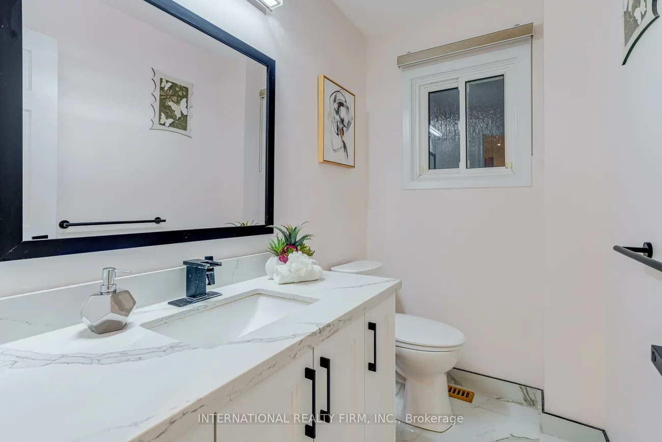 11, Belvedere, Crosby, Richmond Hill