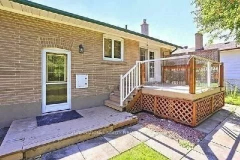 397, Centre, Crosby, Richmond Hill