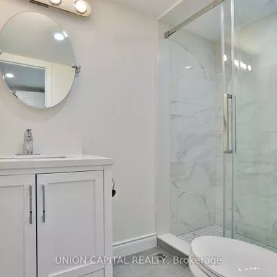 383, Neal, Crosby, Richmond Hill