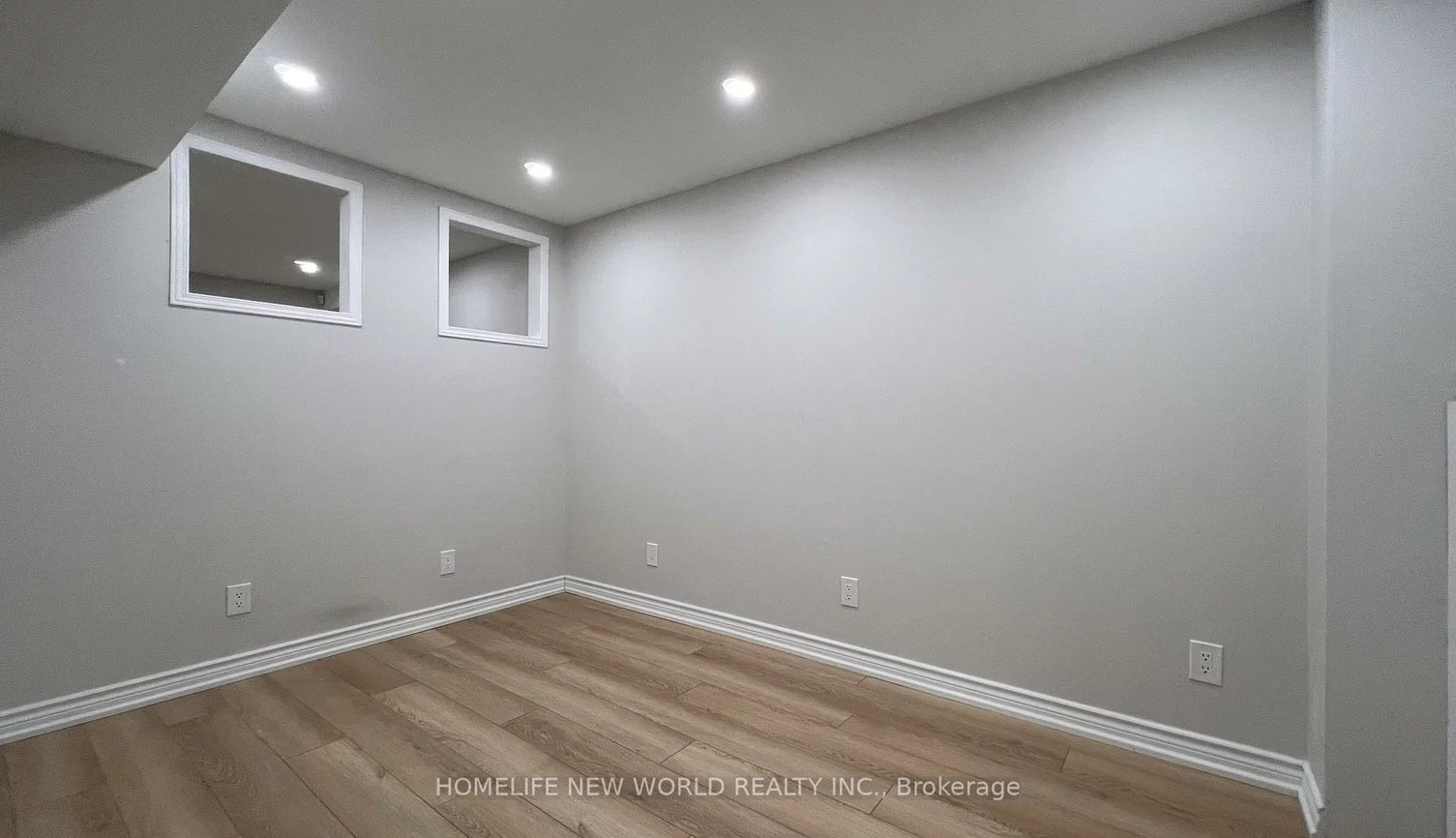 45, Hawkes, Westbrook, Richmond Hill