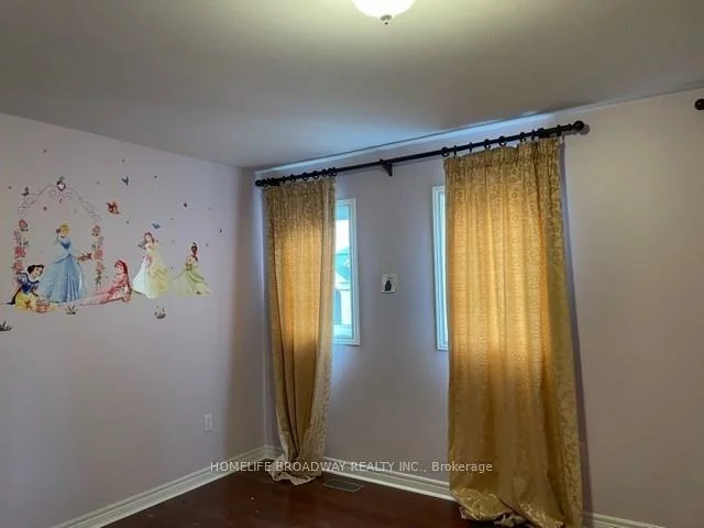 48, Townwood, Jefferson, Richmond Hill