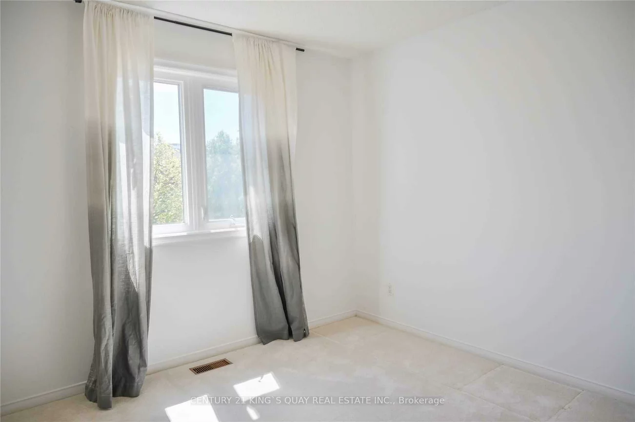 8, Samantha, Doncrest, Richmond Hill