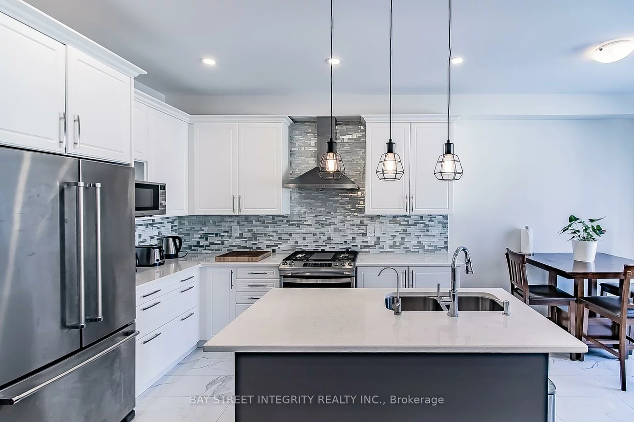 50, Drizzel, Oak Ridges, Richmond Hill