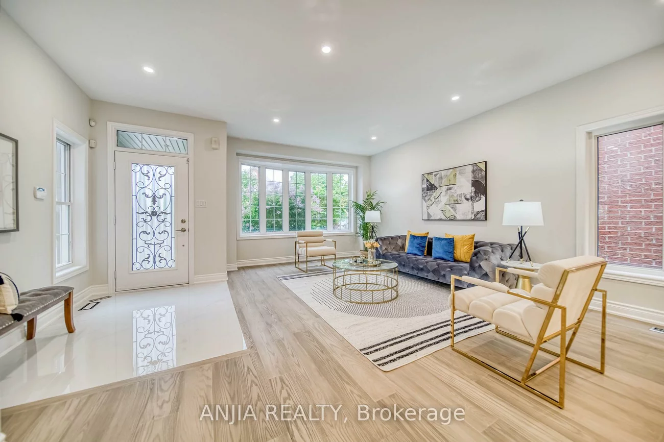 309, Tower Hill, Jefferson, Richmond Hill