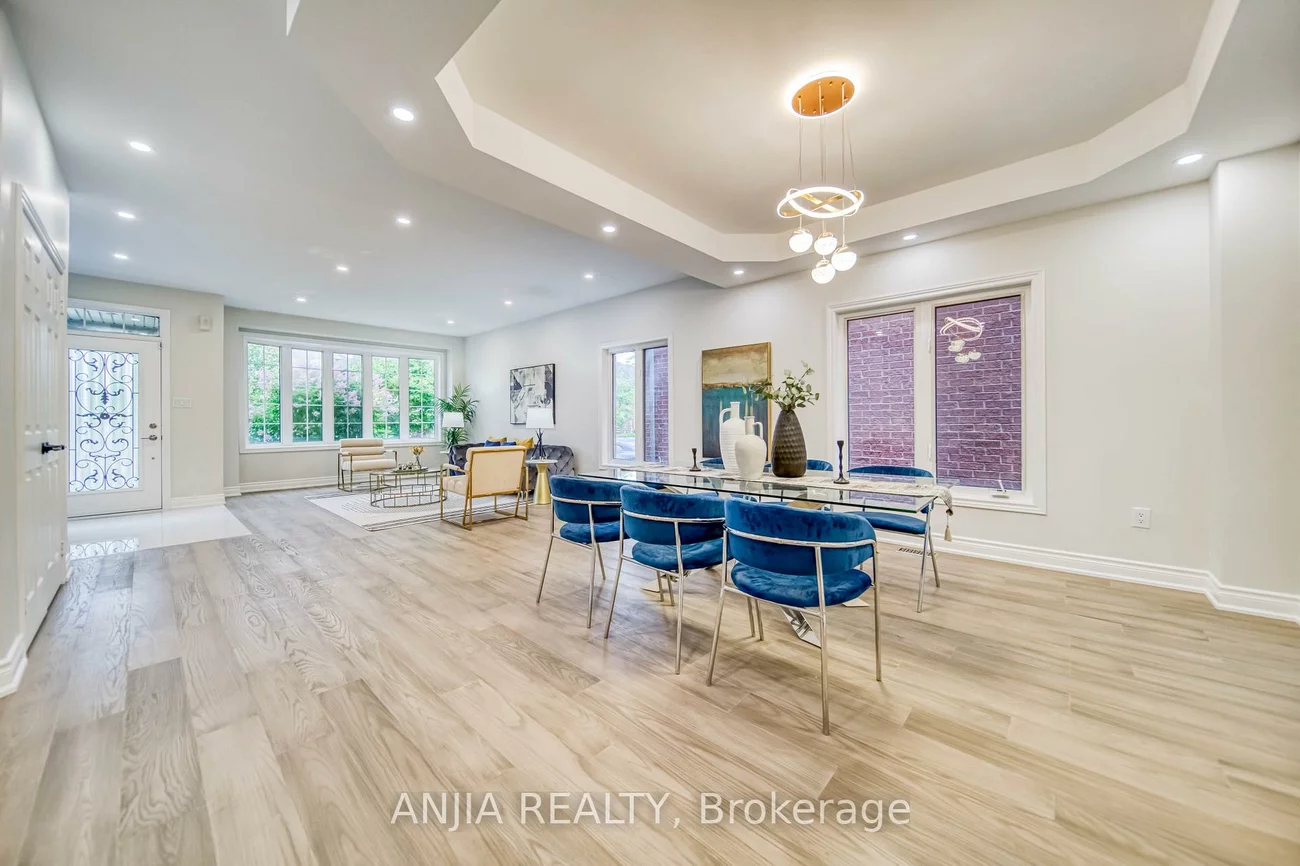 309, Tower Hill, Jefferson, Richmond Hill