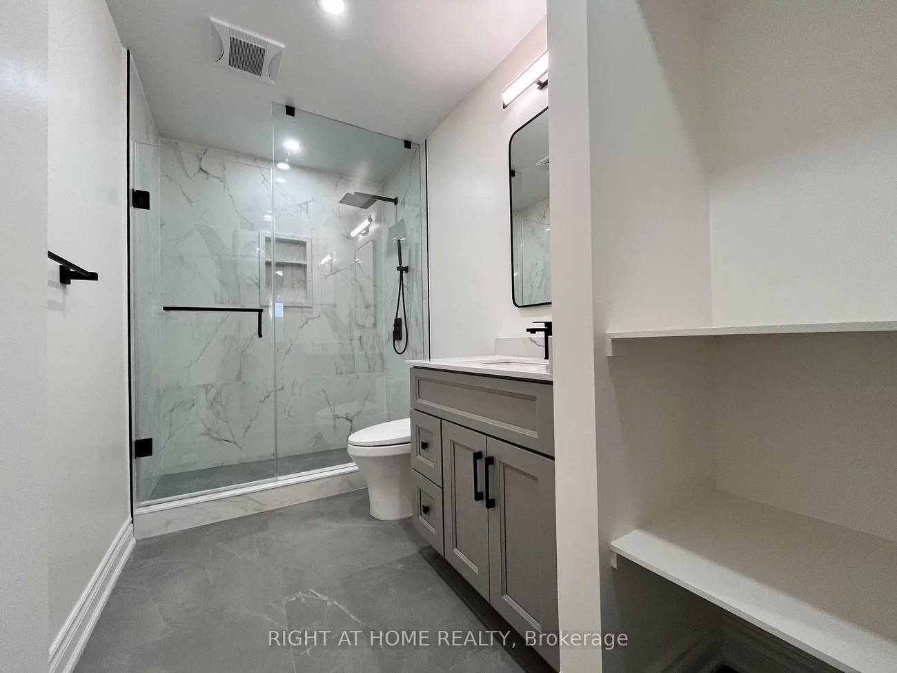 195, Taylor Mills, Crosby, Richmond Hill