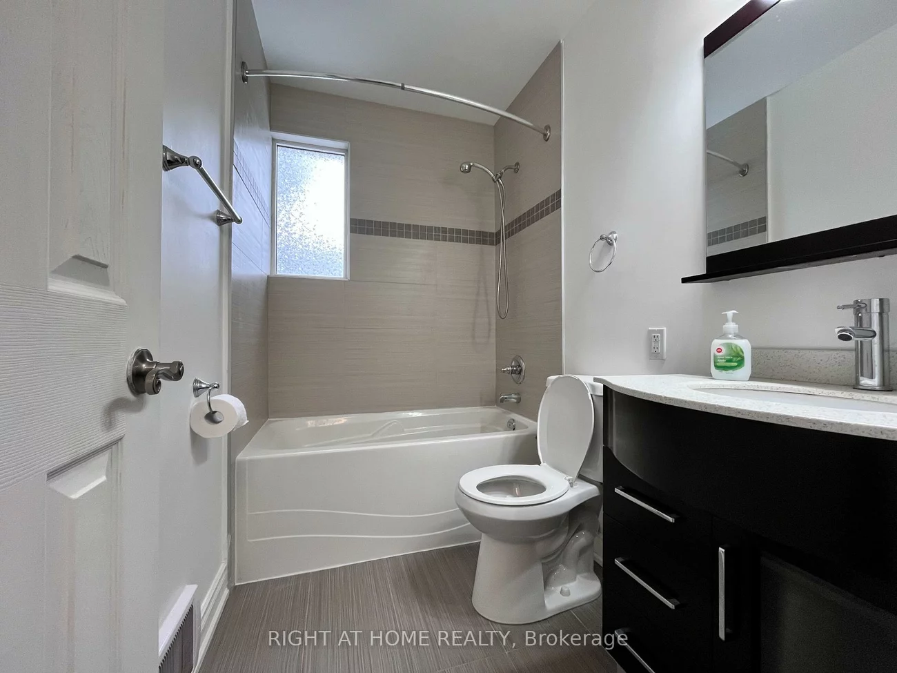 195, Taylor Mills, Crosby, Richmond Hill