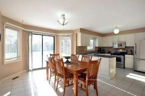 60, Normandy, Harding, Richmond Hill