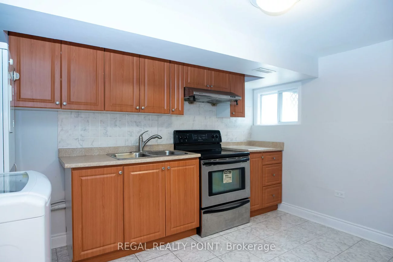 14, Mandel, Devonsleigh, Richmond Hill