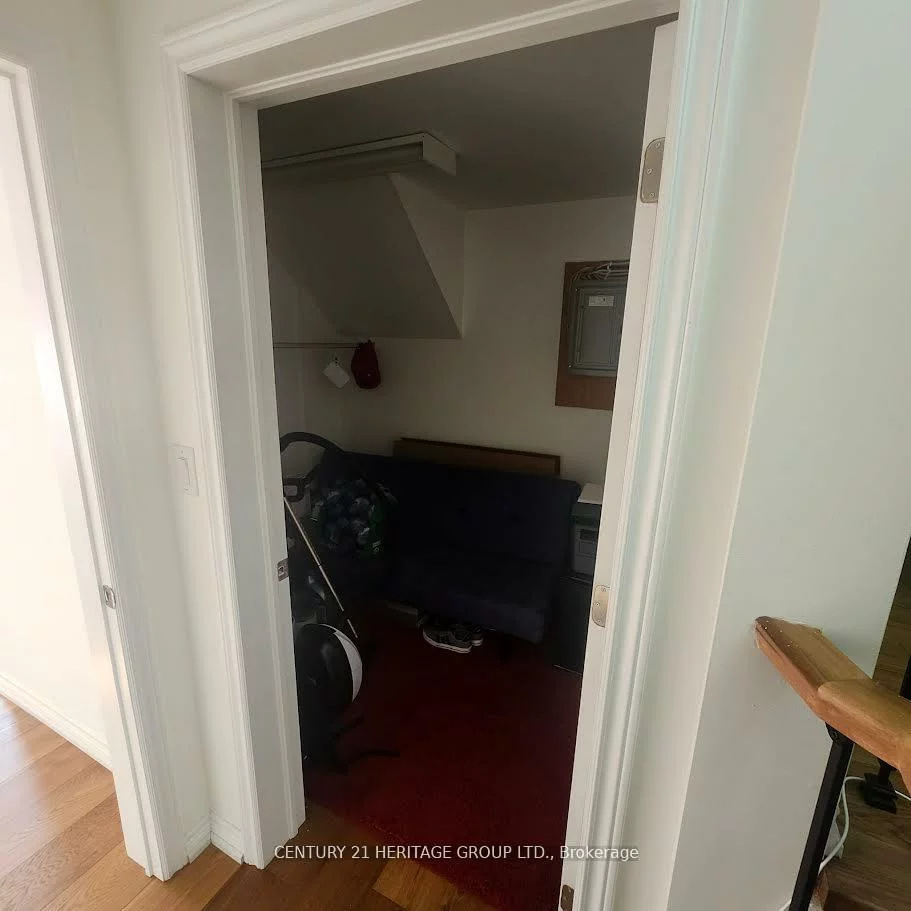 80, Rockport, Crosby, Richmond Hill