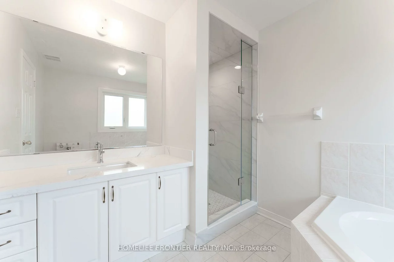 100, Selkirk, Langstaff, Richmond Hill