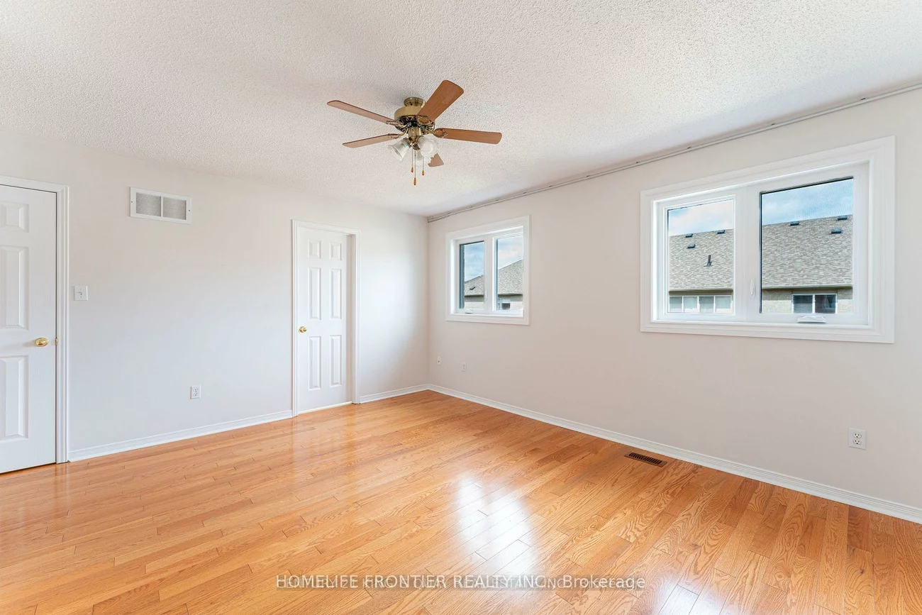 100, Selkirk, Langstaff, Richmond Hill