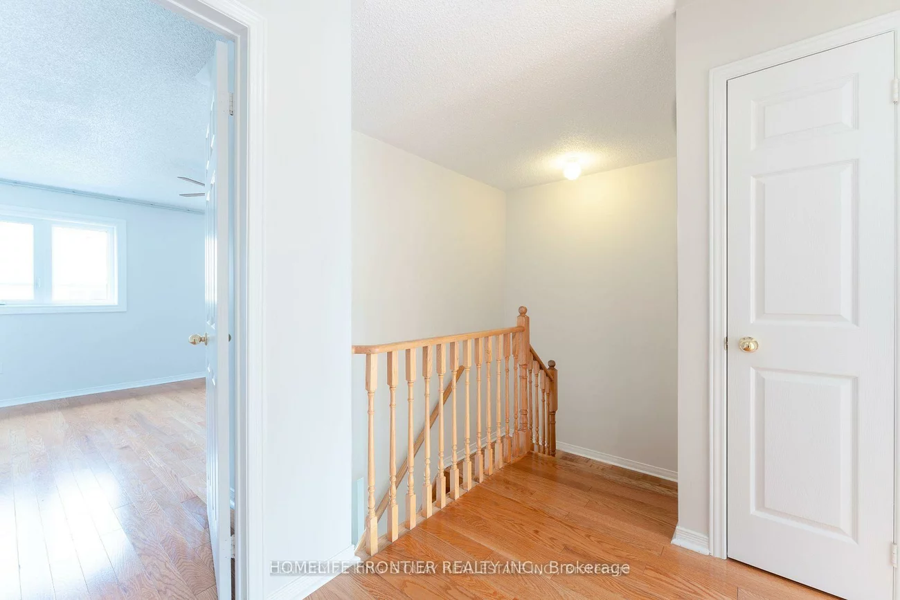 100, Selkirk, Langstaff, Richmond Hill