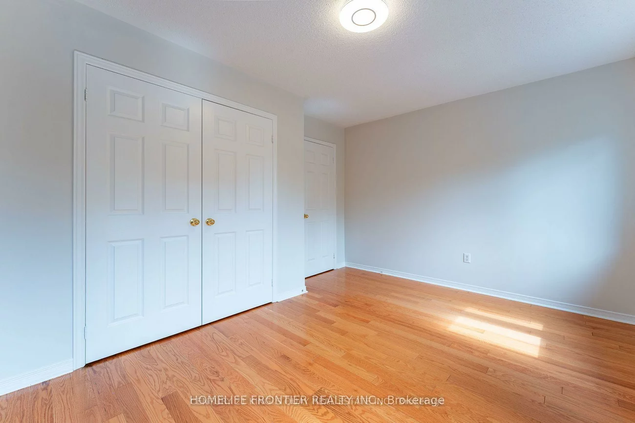 100, Selkirk, Langstaff, Richmond Hill