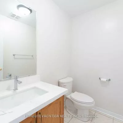 100, Selkirk, Langstaff, Richmond Hill