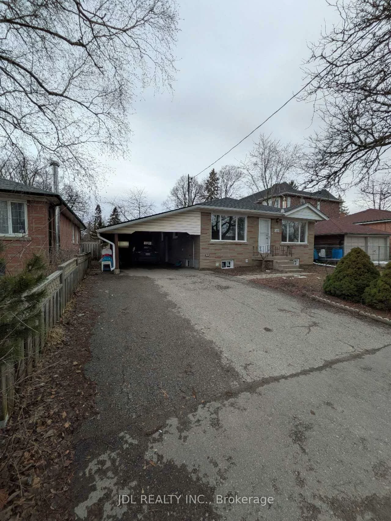345, Centre, Crosby, Richmond Hill