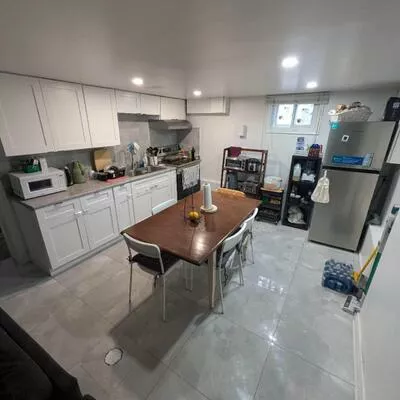 345, Centre, Crosby, Richmond Hill