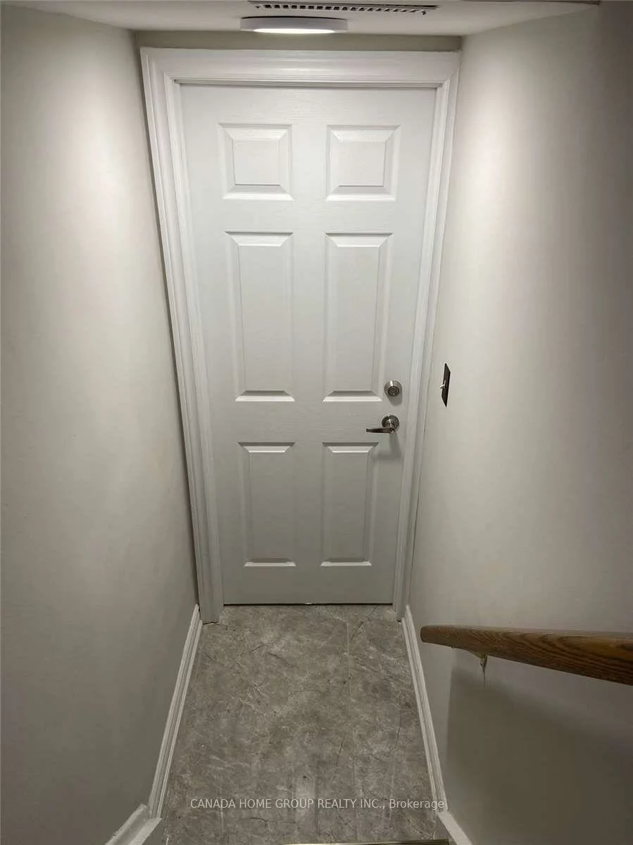 435, Lynett, Crosby, Richmond Hill