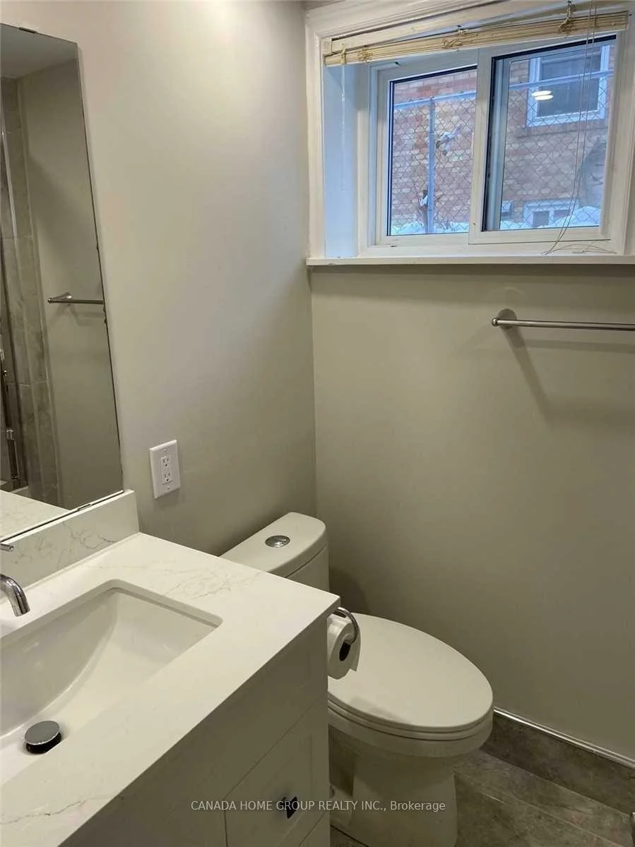 435, Lynett, Crosby, Richmond Hill