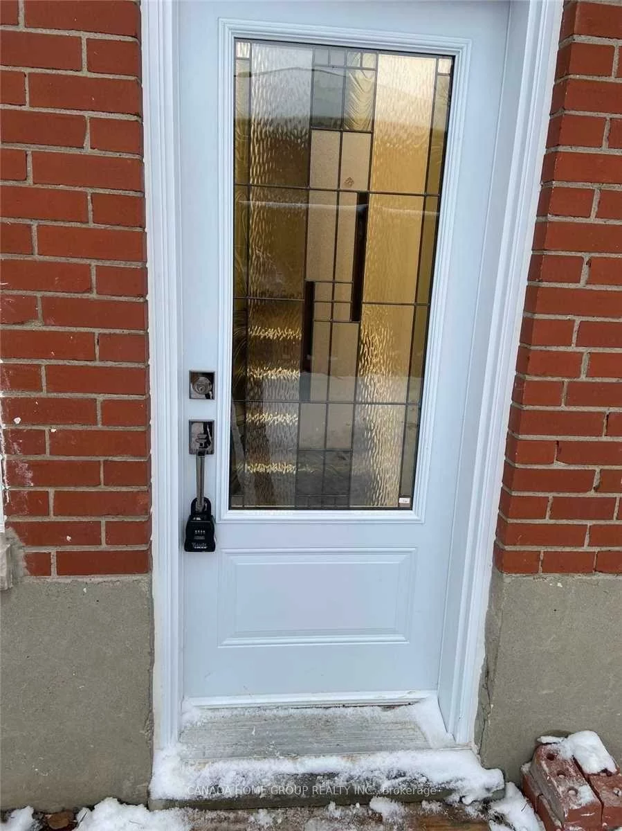 435, Lynett, Crosby, Richmond Hill