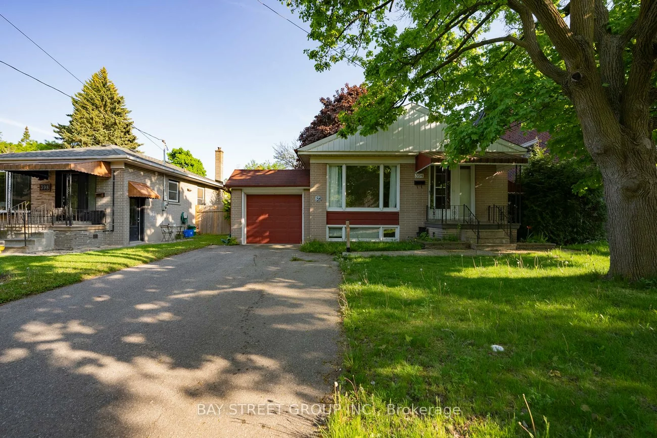 394, Centre, Crosby, Richmond Hill