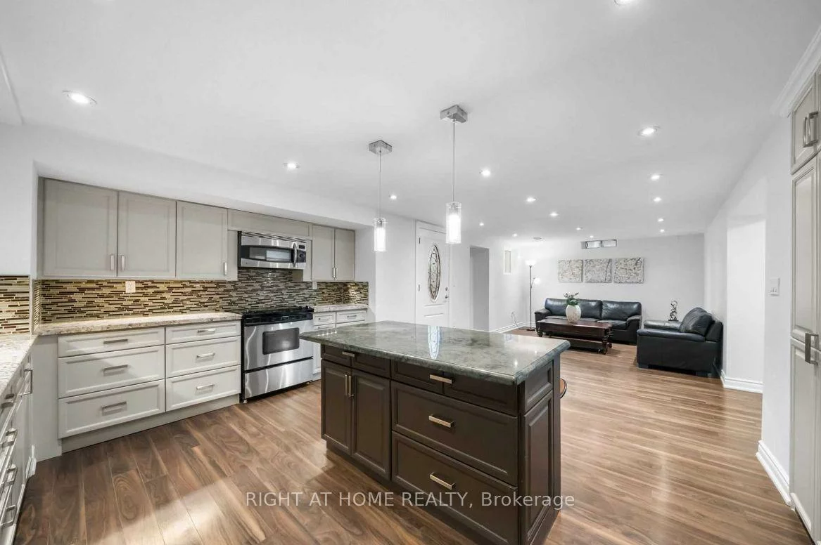 9, Alyssum, Oak Ridges Lake Wilcox, Richmond Hill