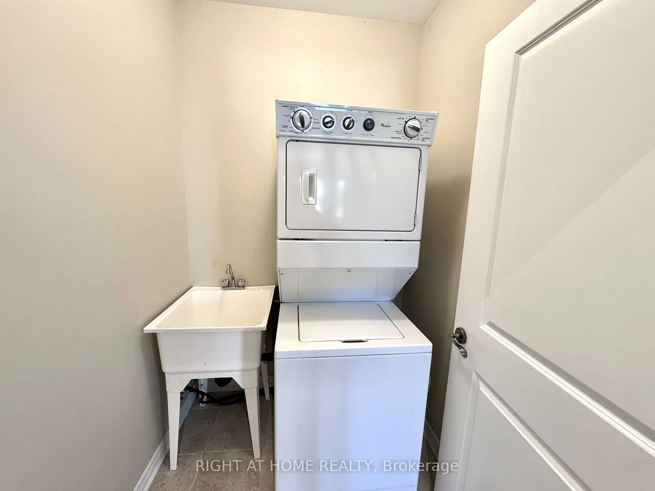 327, Carrville, South Richvale, Richmond Hill