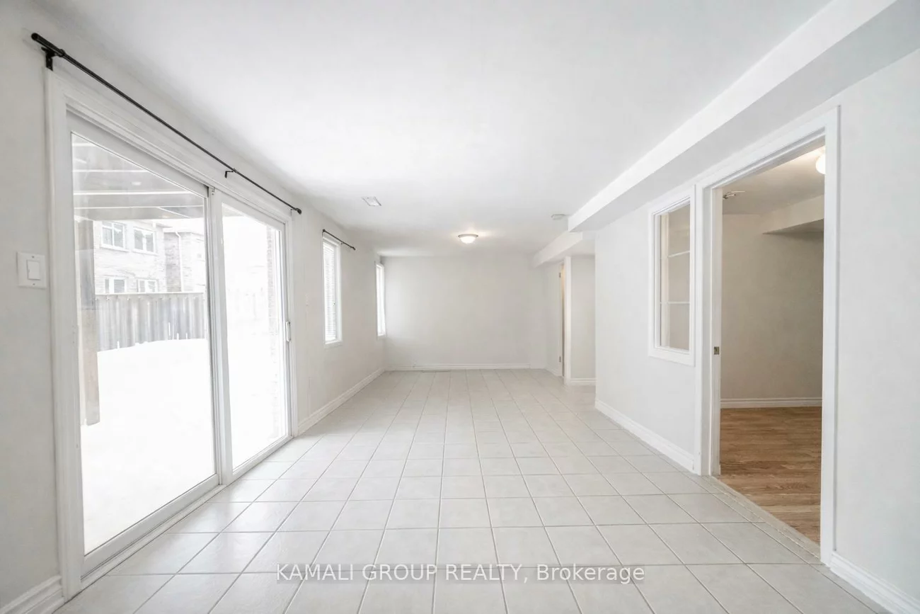 149, Silver Maple, Jefferson, Richmond Hill