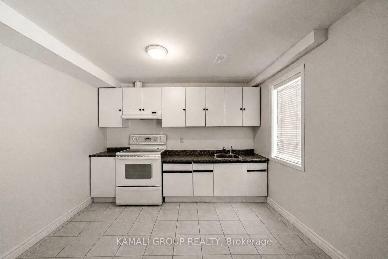 149, Silver Maple, Jefferson, Richmond Hill