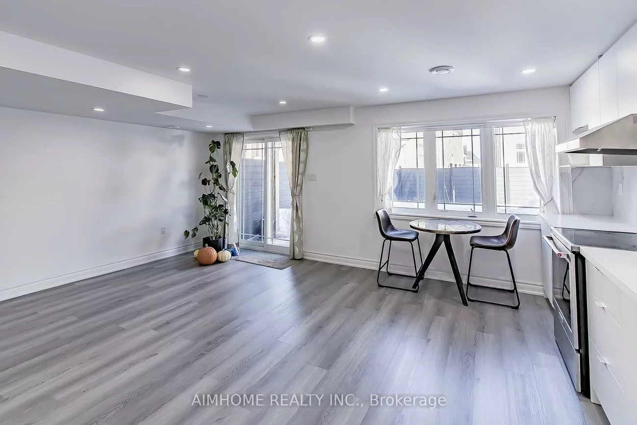 50, Drizzel, Oak Ridges, Richmond Hill