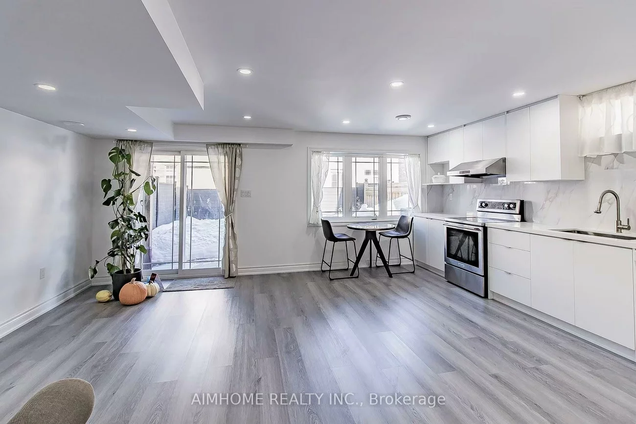 50, Drizzel, Oak Ridges, Richmond Hill