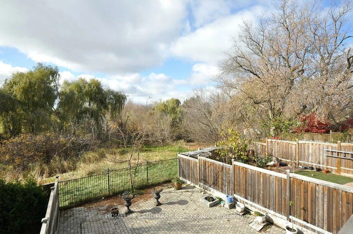 44, Romance (Main Floor), Rouge Woods, Richmond Hill