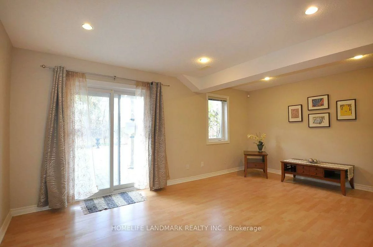 44, Romance (Main Floor), Rouge Woods, Richmond Hill