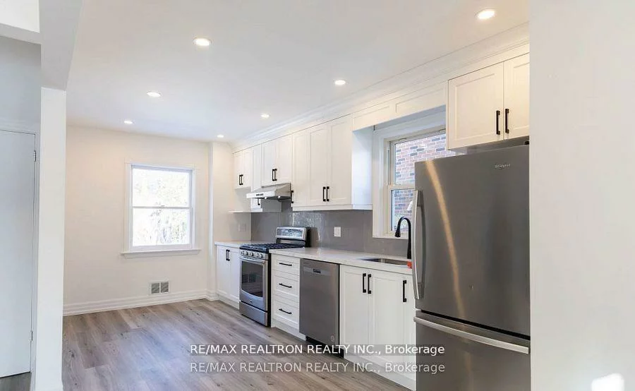 112, Lawrence, Crosby, Richmond Hill