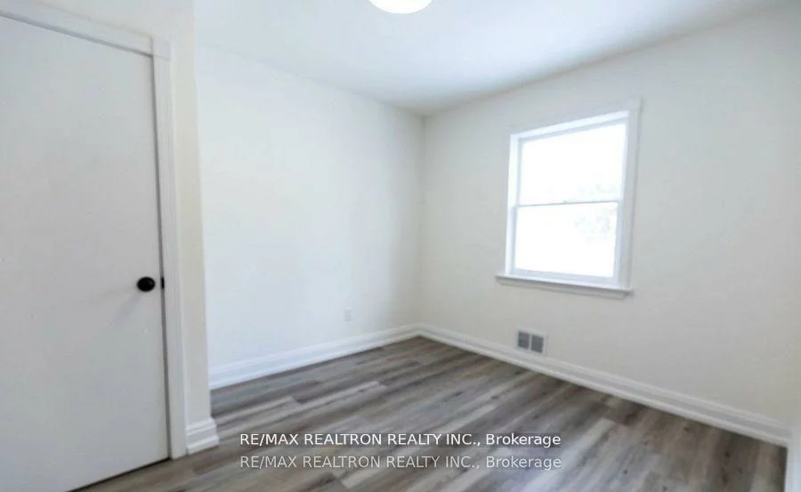 112, Lawrence, Crosby, Richmond Hill