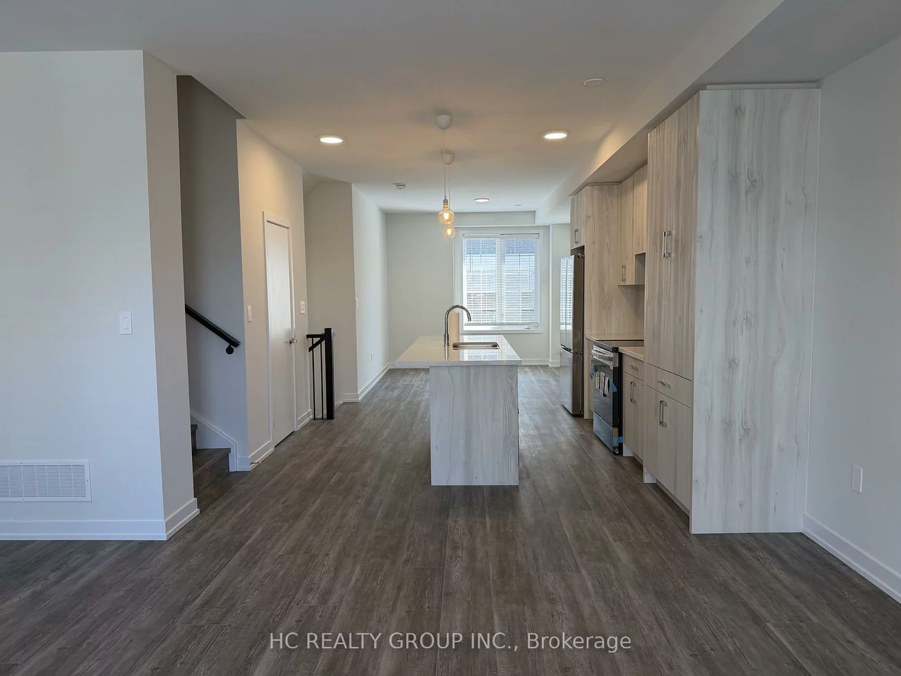 27, Agnes, Headford Business Park, Richmond Hill