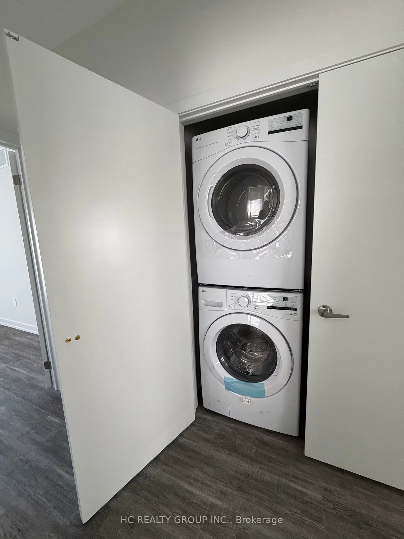 27, Agnes, Headford Business Park, Richmond Hill