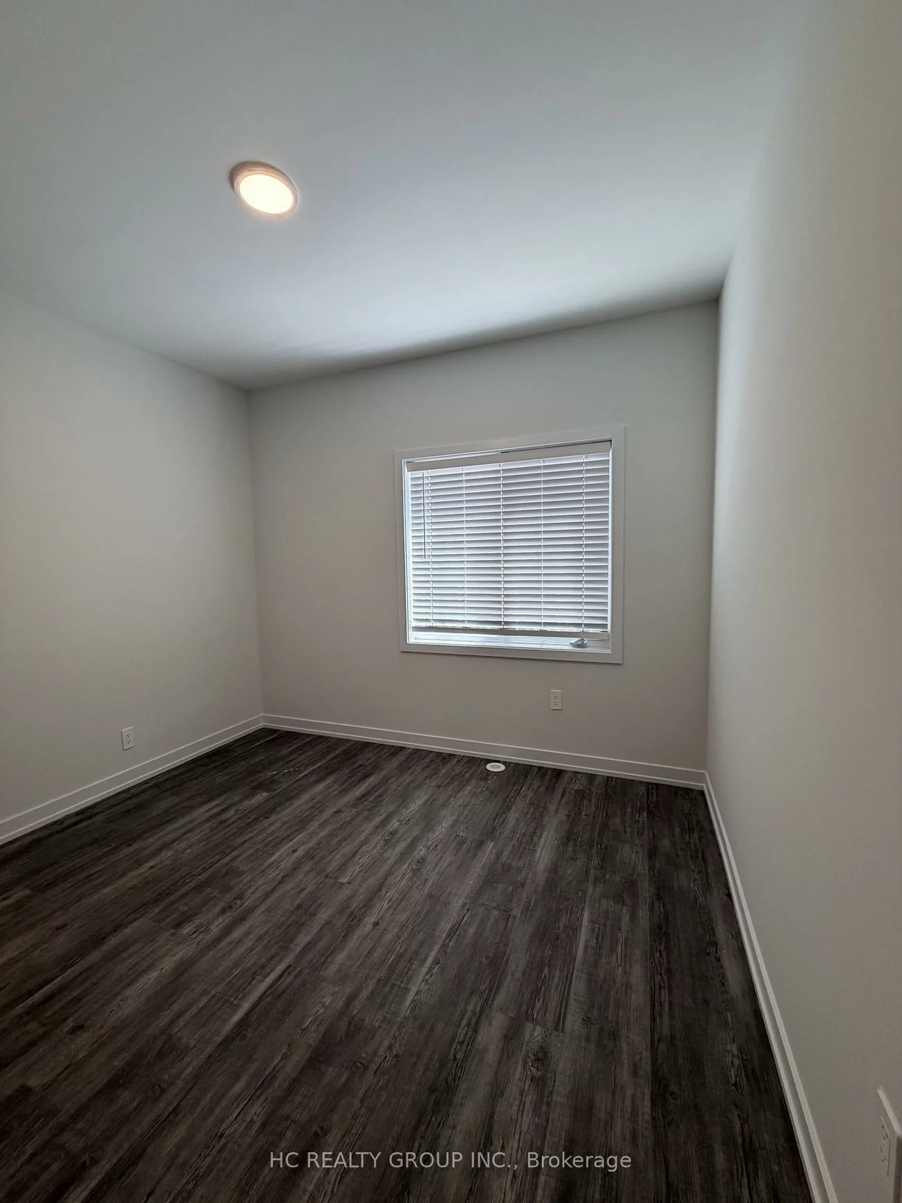 27, Agnes, Headford Business Park, Richmond Hill