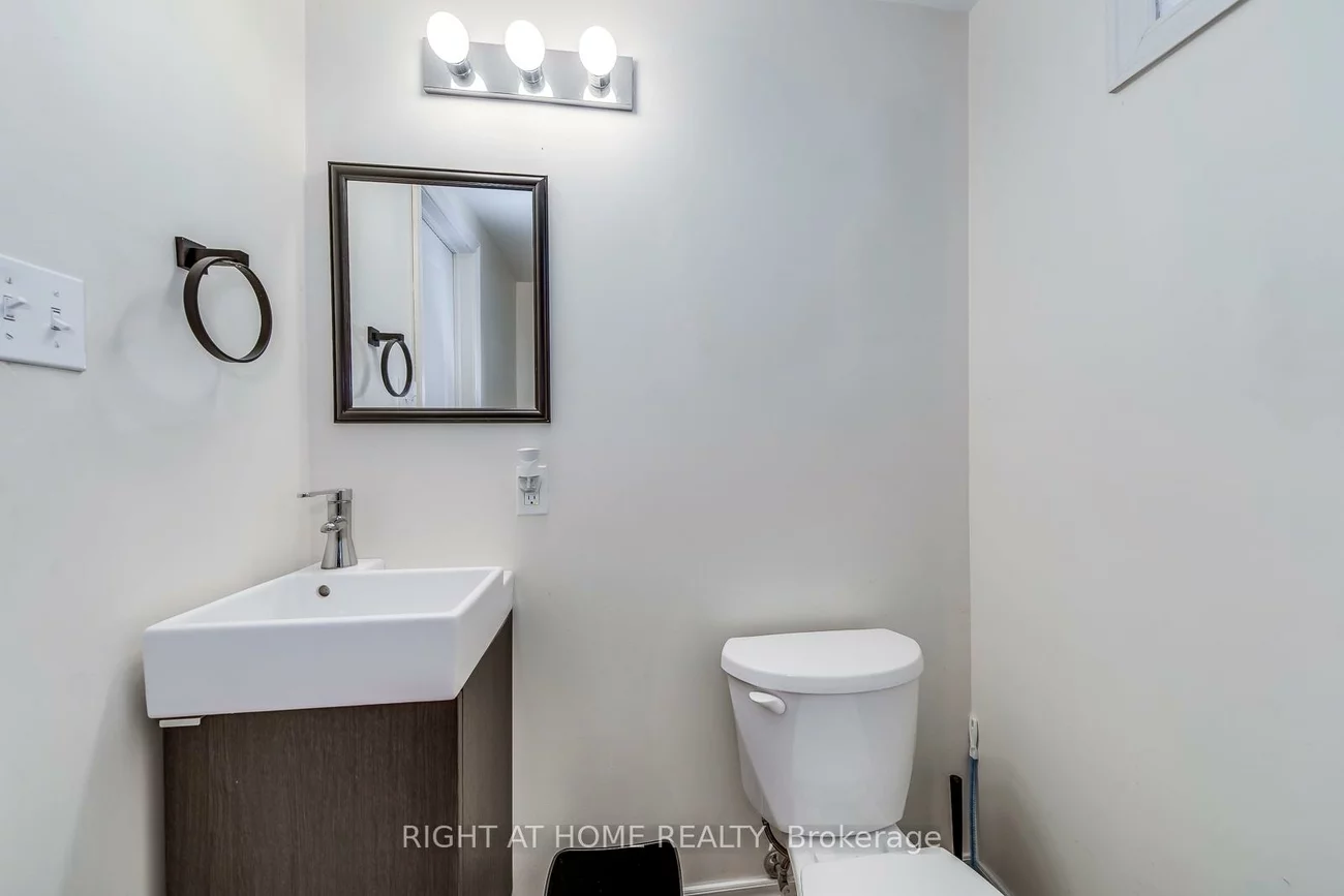 56, Barberry, Oak Ridges, Richmond Hill