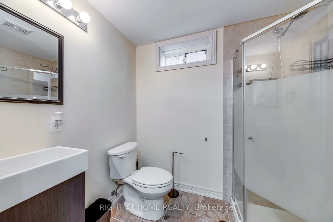 56, Barberry, Oak Ridges, Richmond Hill