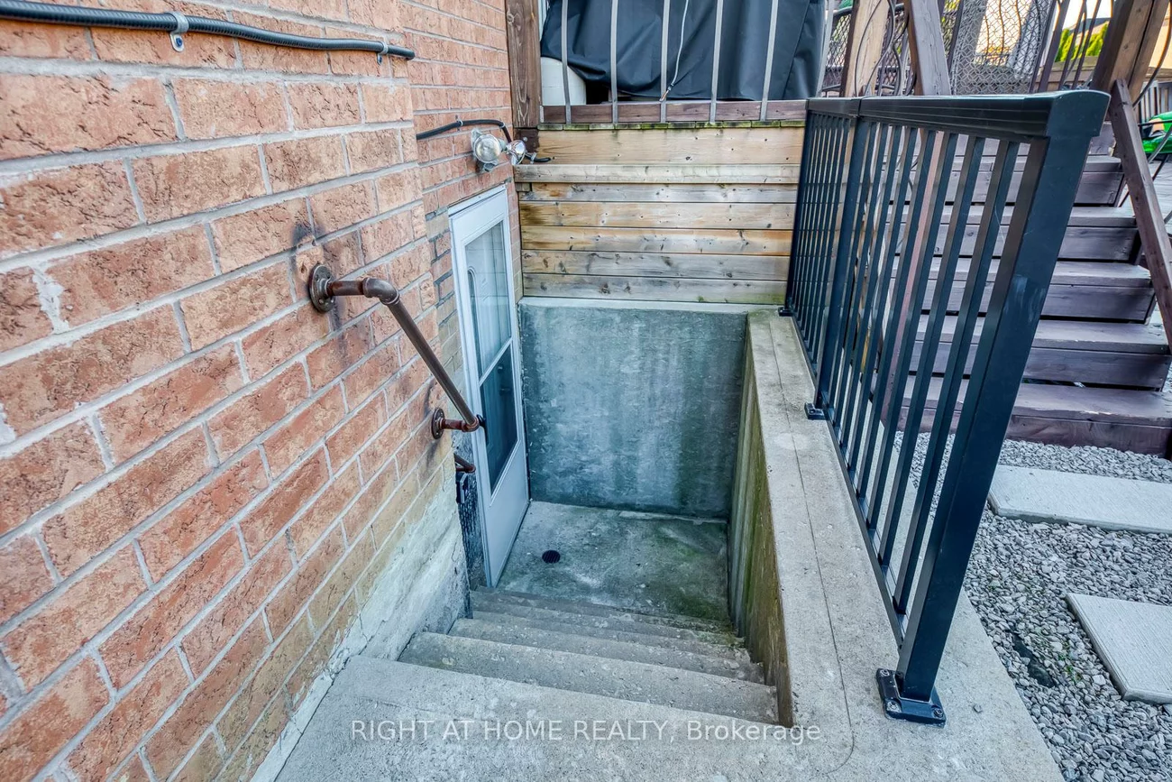 56, Barberry, Oak Ridges, Richmond Hill