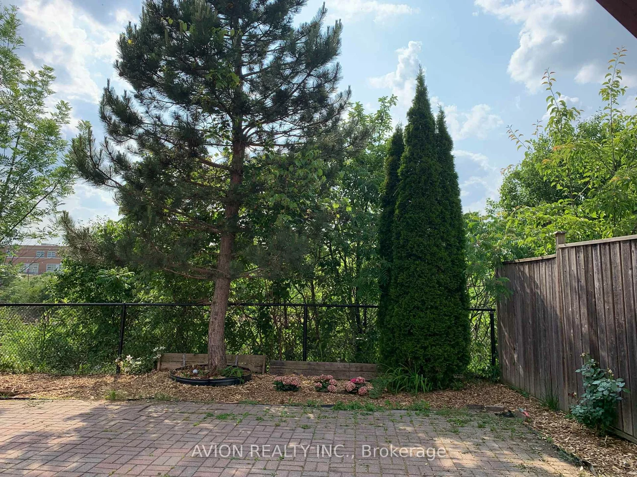 32, Manorheights, Rouge Woods, Richmond Hill