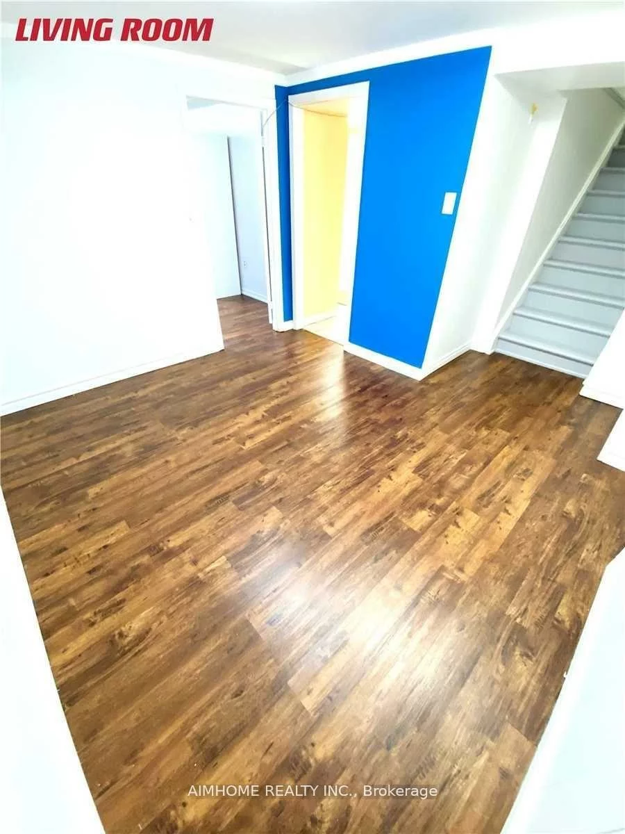 18, Rockport (Bsmt), Crosby, Richmond Hill