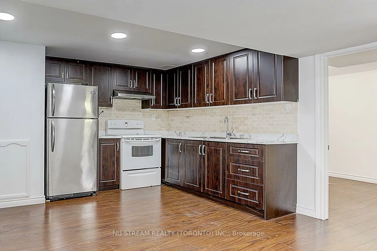 432, Crosby, Crosby, Richmond Hill