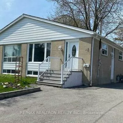 397, Browndale, Crosby, Richmond Hill