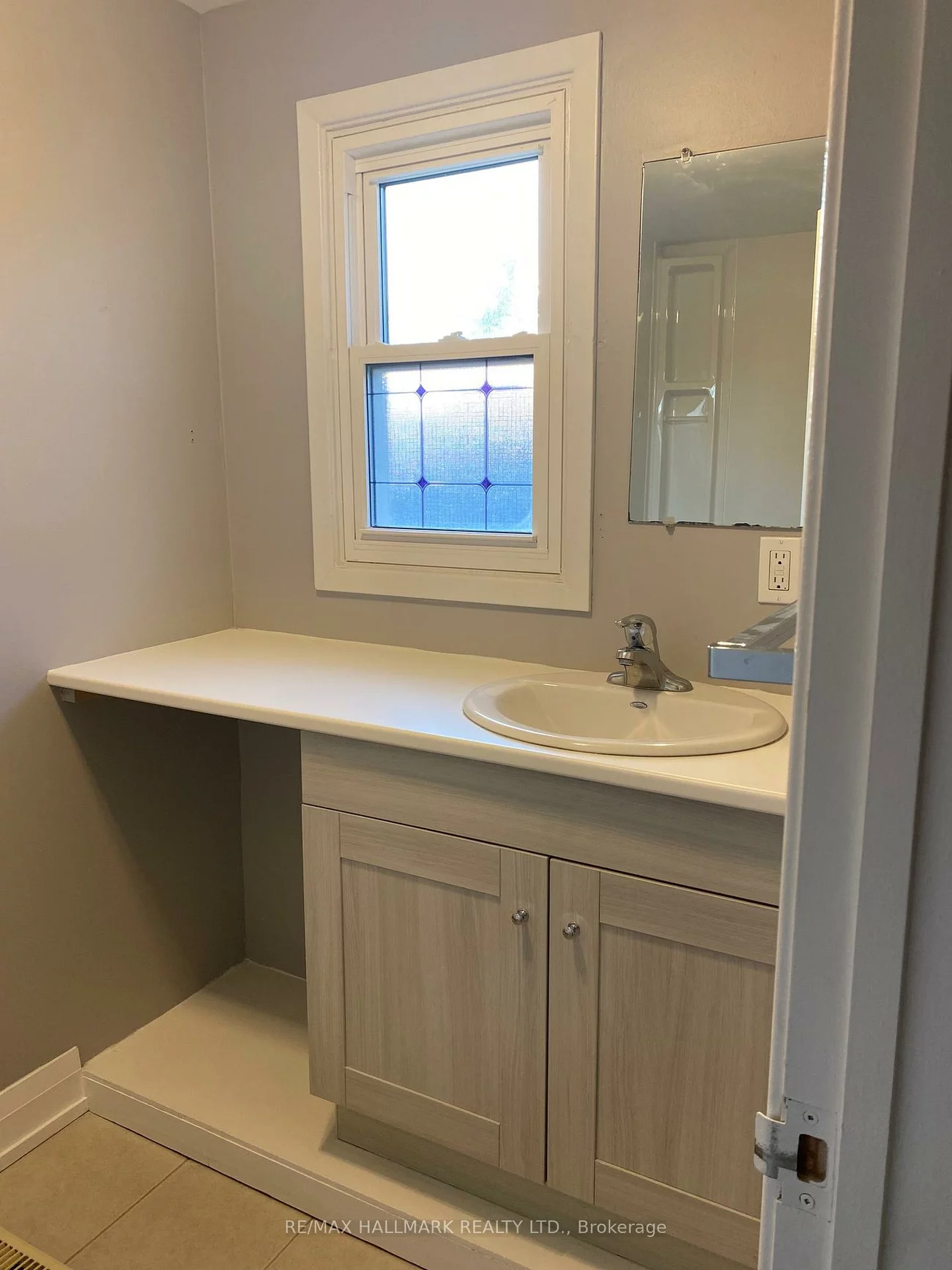 5, Michael, North Richvale, Richmond Hill