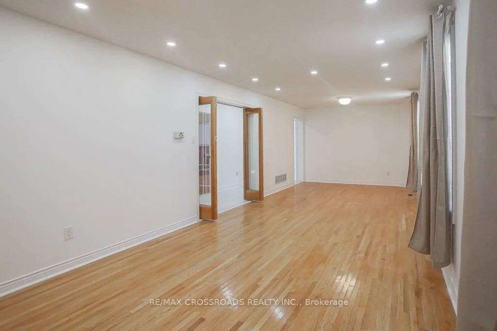 87, Woodriver, Devonsleigh, Richmond Hill